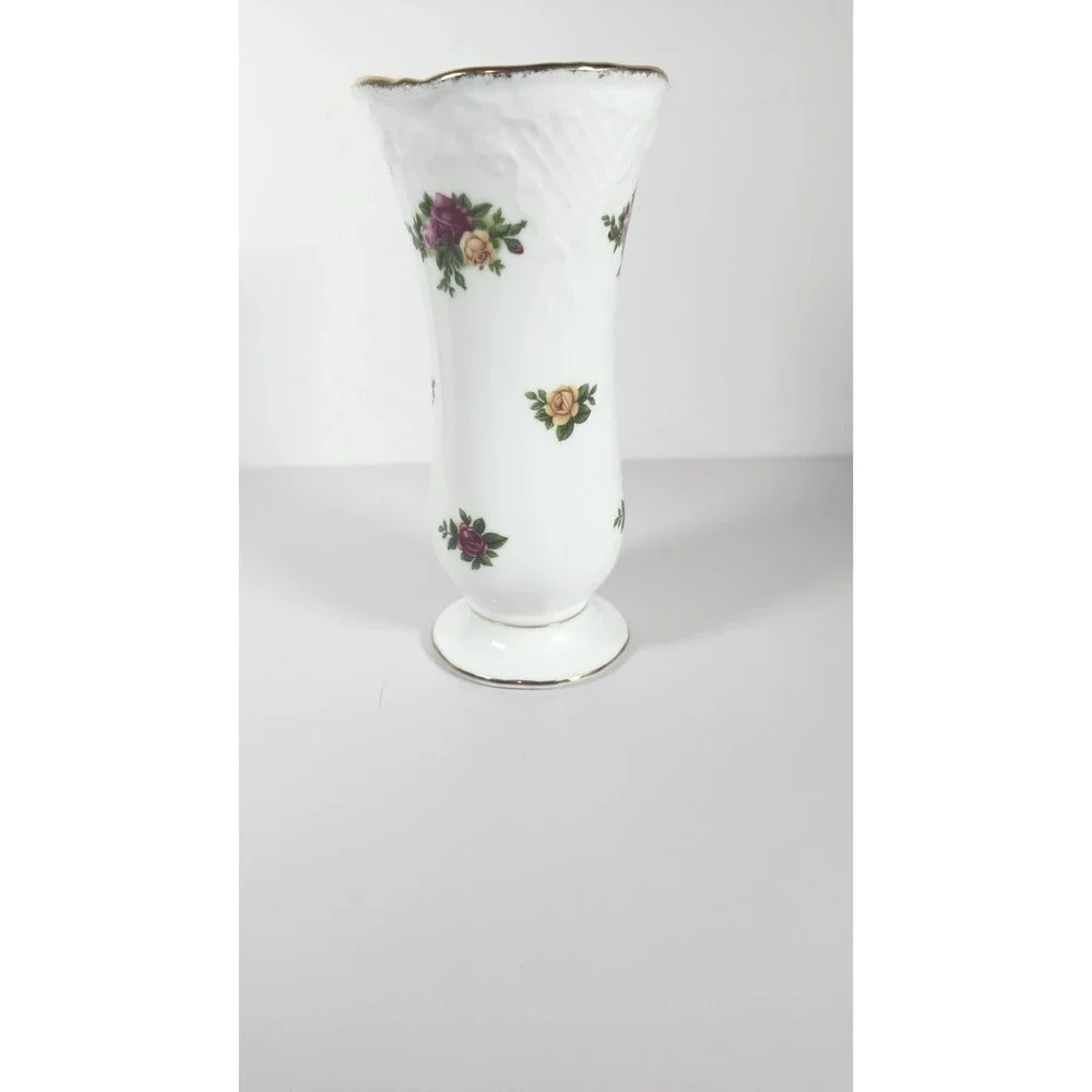 Vintage 1962 Royal Albert Old Country Roses Bud Vase 5.5” Tall EUC